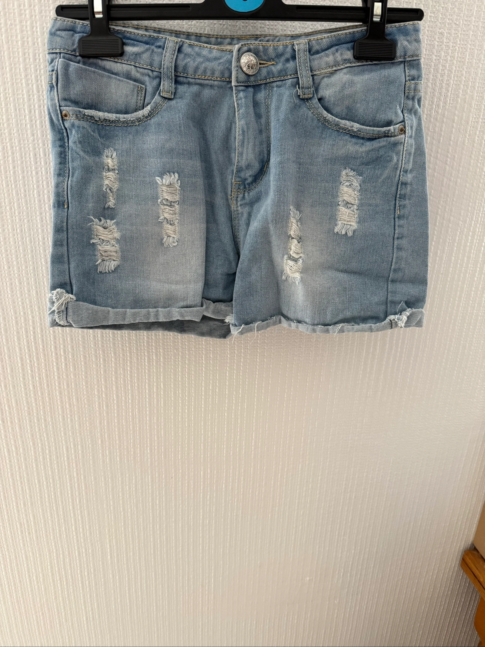 ✨ Light blue destroy denim shorts – Size 34 – Very good condition ✨ – photo 3